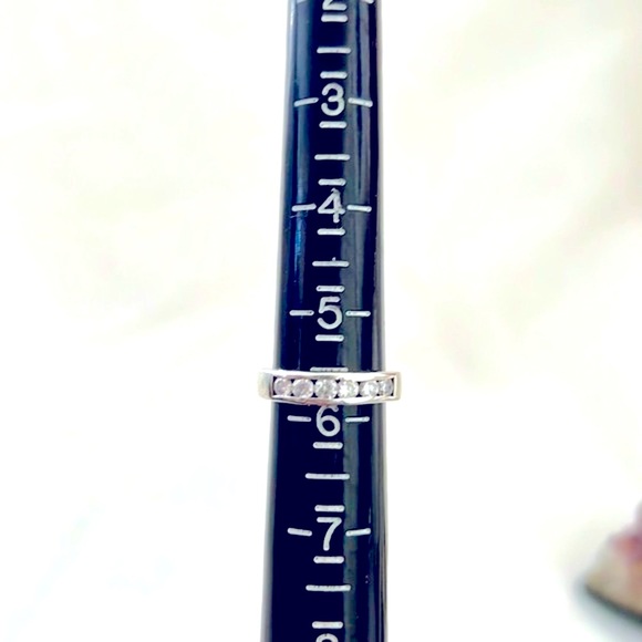 Sterling Silver / 6~CZ / Ring - Picture 2 of 10